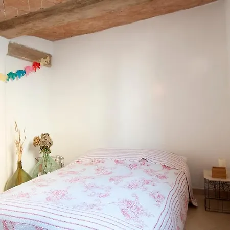 Walk To Enzo Ferrari Museum Free Parking Sleeps 3